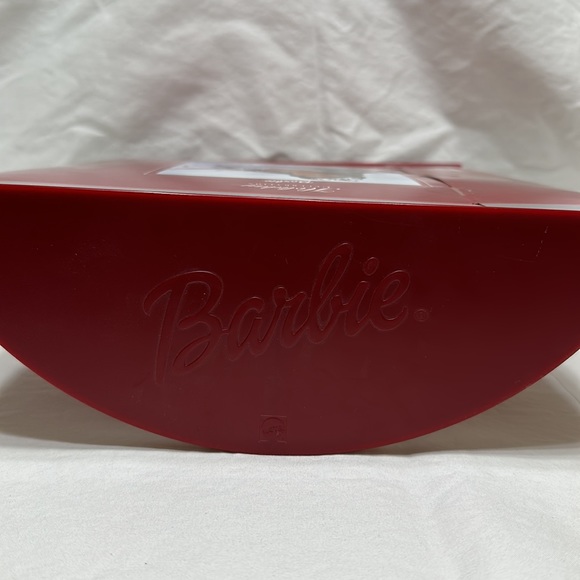 Holiday Celebration Barbie - Picture 10 of 10